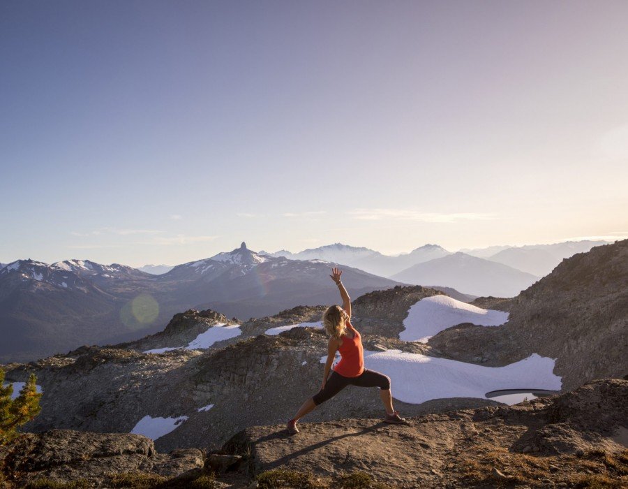 5 Yoga Stretches for Hikers